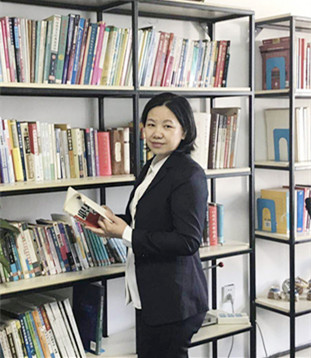 余万军注册税务师、中级会计职称